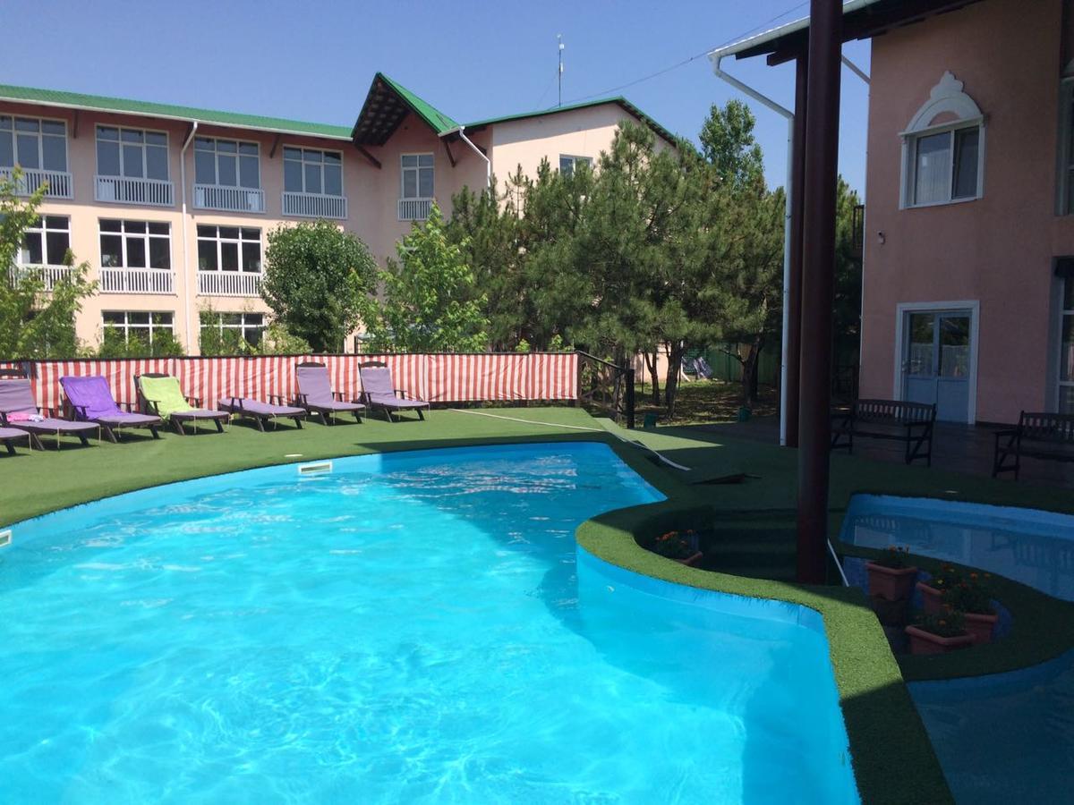 Hotel Allians Koblewe Exterior foto